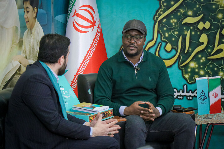 تصاویر/ حال و هوای دومین روز از سی و سومین دوره نمایشگاه بین‌المللی قرآن کریم