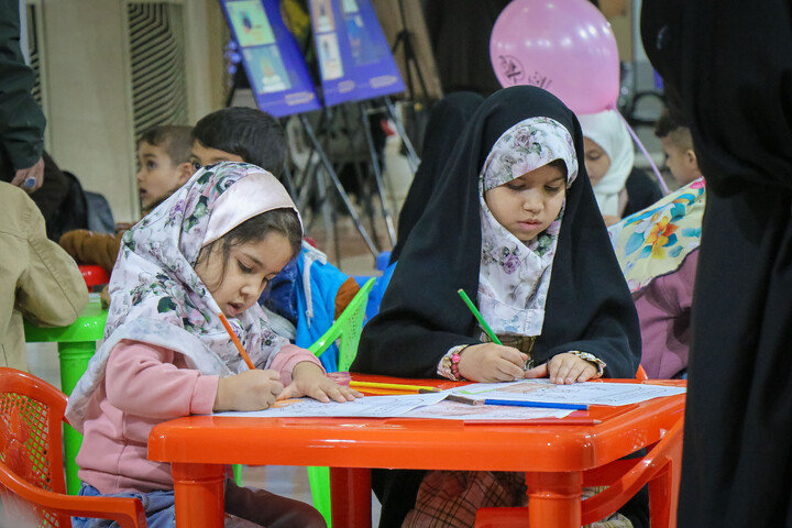 تصاویر/ حال و هوای دومین روز از سی و سومین دوره نمایشگاه بین‌المللی قرآن کریم