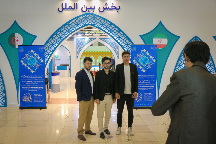 تصاویر/ حال و هوای دومین روز از سی و سومین دوره نمایشگاه بین‌المللی قرآن کریم