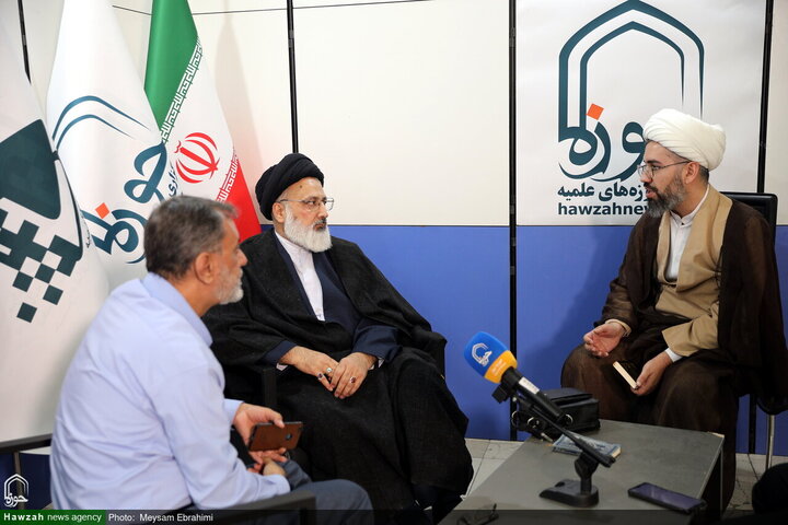 أجواء معرض طهران الدولي الـ33 للقرآن الكريم في يومه الأول