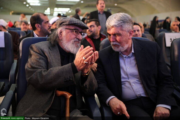 أجواء معرض طهران الدولي الـ33 للقرآن الكريم في يومه الأول