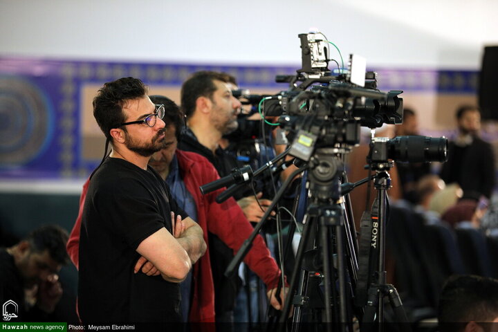 أجواء معرض طهران الدولي الـ33 للقرآن الكريم في يومه الأول