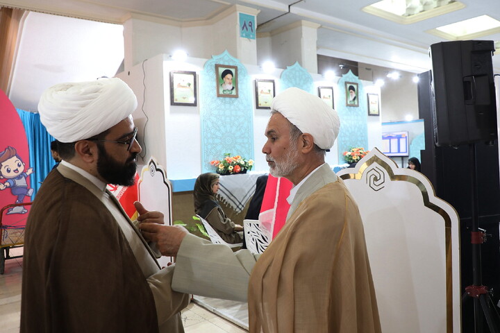 تصاویر/ حضور روحانیون در  سی و سومین نمایشگاه بین المللی قرآن کریم