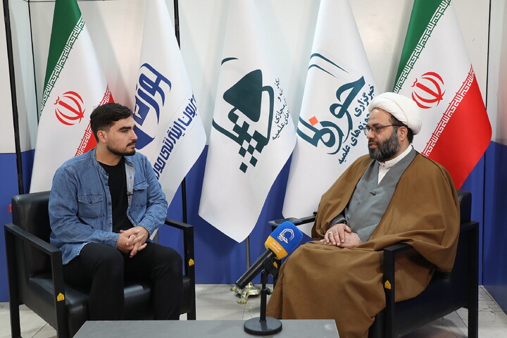 تصاویر/ حضور روحانیون در  سی و سومین نمایشگاه بین المللی قرآن کریم