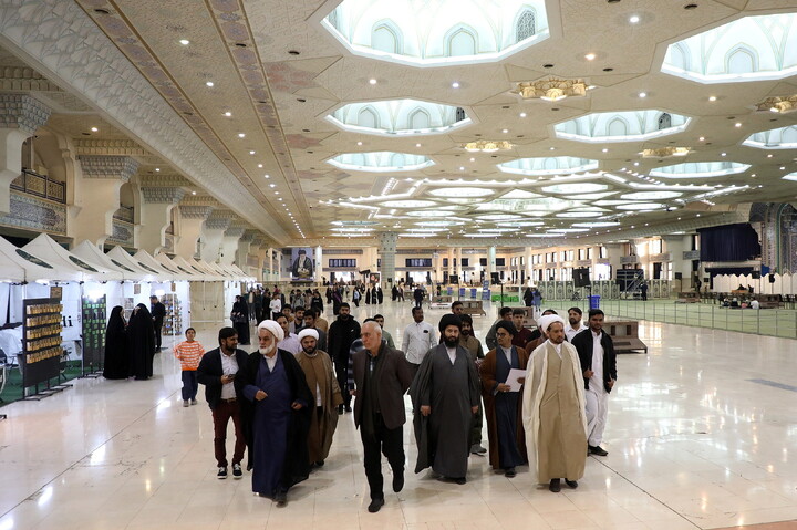 تصاویر/ حضور روحانیون در  سی و سومین نمایشگاه بین المللی قرآن کریم