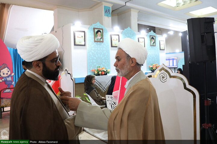 تواصلٌ مباشرٌ لرجال الدين في الدورة الـ33 لمعرض طهران الدولي للقرآن الكريم