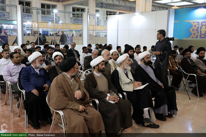 تواصلٌ مباشرٌ لرجال الدين في الدورة الـ33 لمعرض طهران الدولي للقرآن الكريم