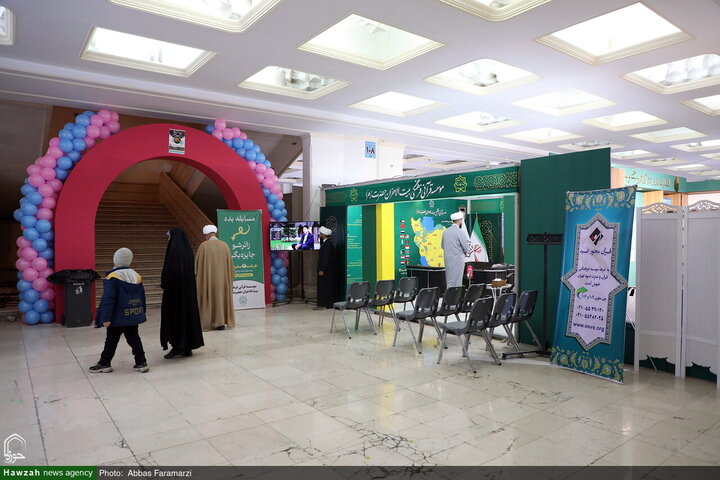 تواصلٌ مباشرٌ لرجال الدين في الدورة الـ33 لمعرض طهران الدولي للقرآن الكريم