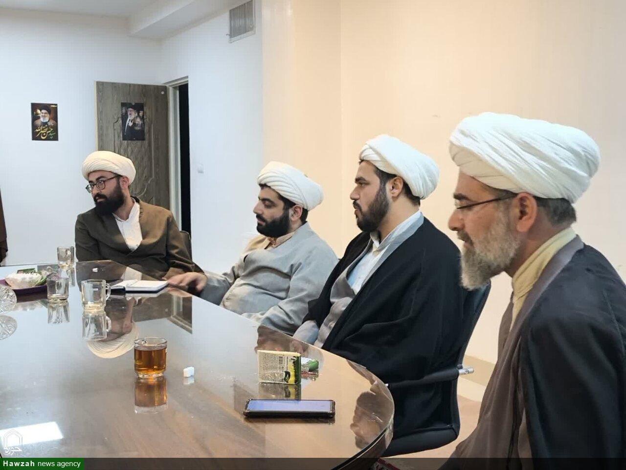 تشکیل جلسه طرح همدل تویسرکان