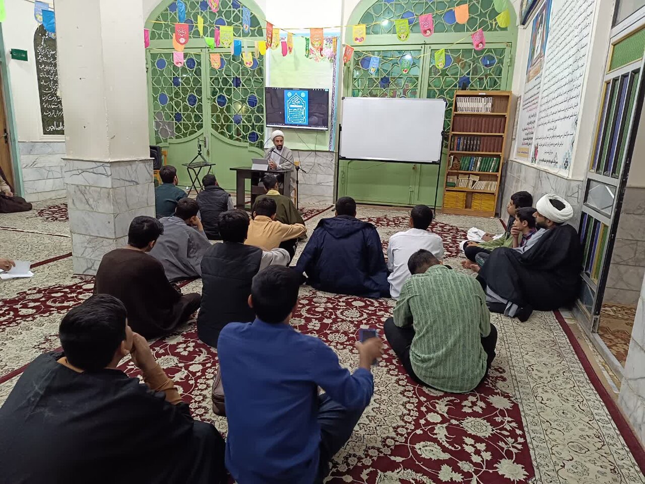 کارگاه ساحت‌های تربیتی و ابعاد رشد طلبه در مدرسه علمیه قائمیه بم برگزار شد+تصاویر