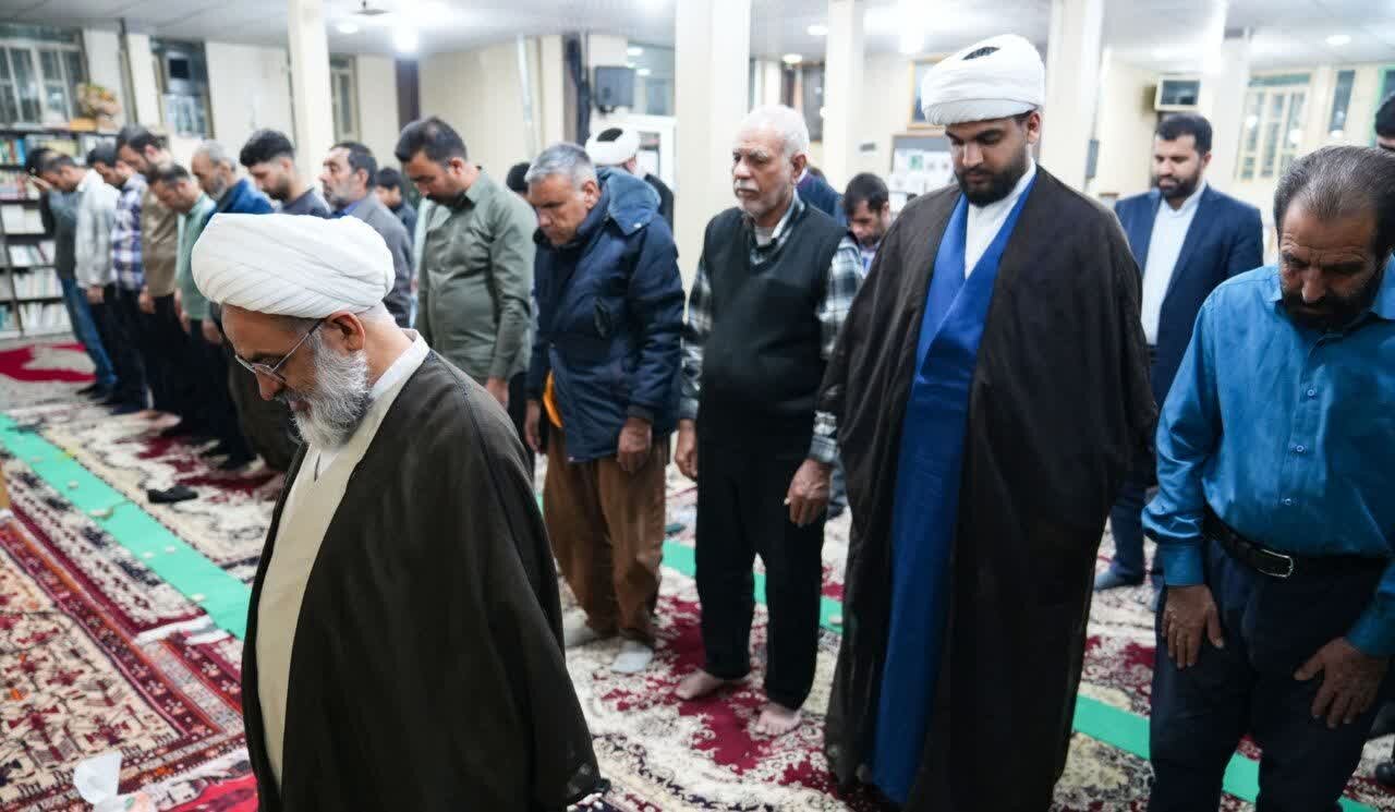 تصاویر/ حضور امام جمعه سیرجان در مساجد این شهر در قالب طرح «عهد حضور»