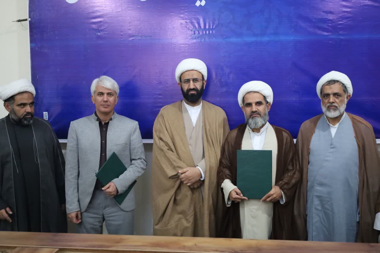 ۸ تفاهم نامه بین مدیریت حوزه علمیه استان با نهاد استان هرمزگان منعقد شد