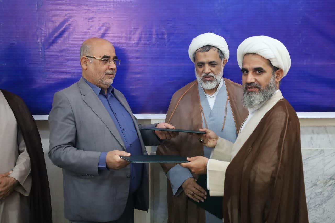 ۸ تفاهم نامه بین مدیریت حوزه علمیه استان با نهاد استان هرمزگان منعقد شد