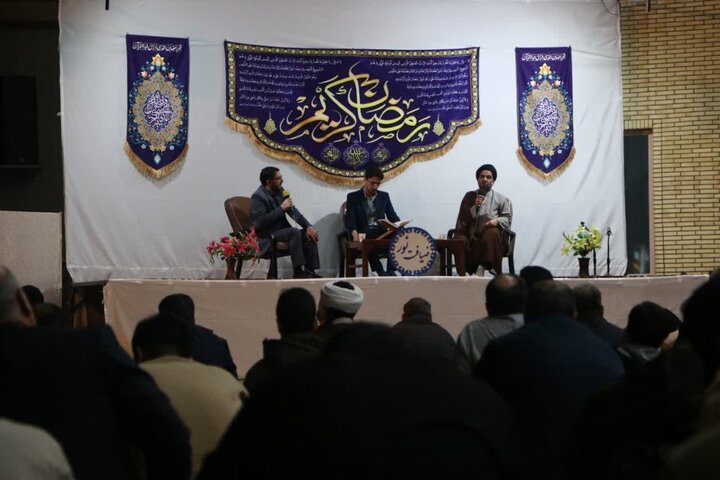 تصاویر/ برگزاری محفل ضیافت نور در شهرستان خمین