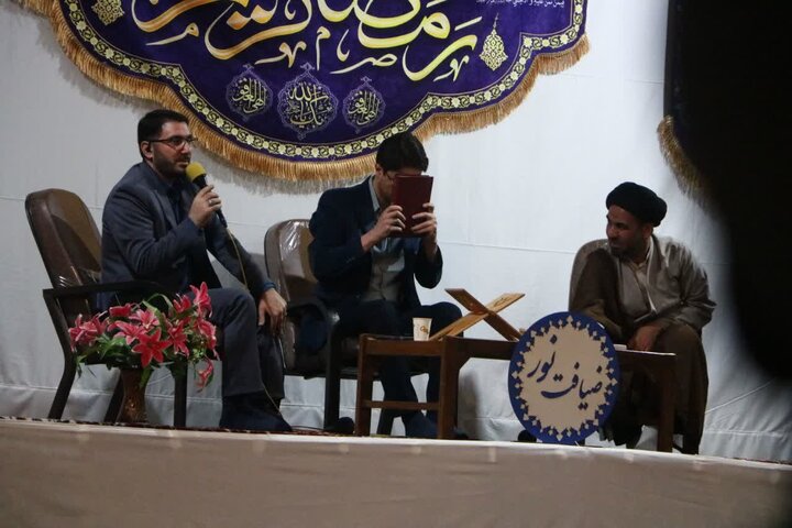 تصاویر/ برگزاری محفل ضیافت نور در شهرستان خمین