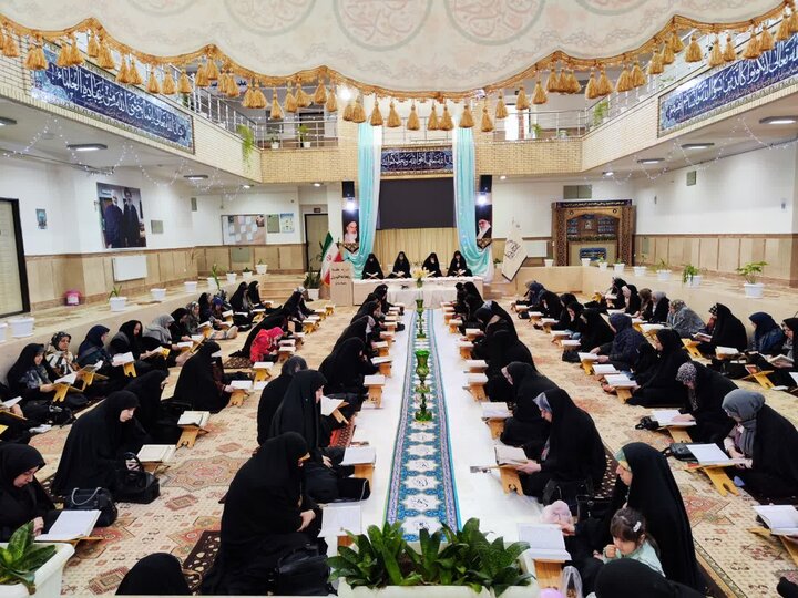 تصاویر/ مراسم جمع خوانی قرآن کریم در حوزه علمیه ریحانه الرسول(س) ارومیه