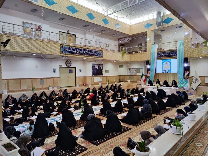تصاویر/ مراسم جمع خوانی قرآن کریم در حوزه علمیه ریحانه الرسول(س) ارومیه