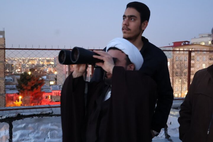 تصاویر/ کارگاه آموزشی رویت هلال ماه در مدرسه علمیه امام خمینی(ره) ارومیه