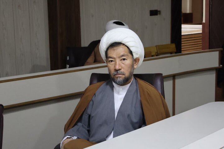 تصاویر/ کارگاه آموزشی رویت هلال ماه در مدرسه علمیه امام خمینی(ره) ارومیه