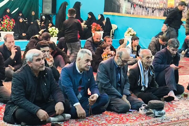 تصاویر/ نجوای هلال رضوی به مدت ۳۰ شب در ارومیه