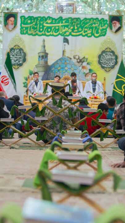 تصاویر/ جزء خوانی قرآن کریم به روش حفظ خوانی در نجف ایران