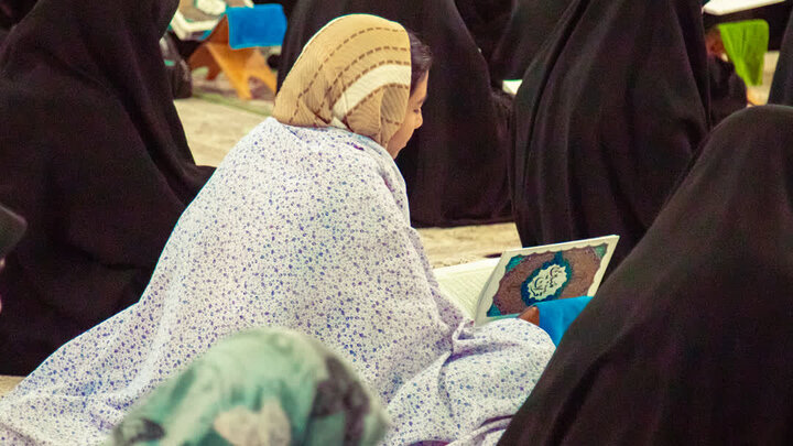 تصاویر/ جزء خوانی قرآن کریم به روش حفظ خوانی در نجف ایران