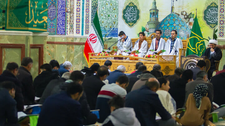 تصاویر/ جزء خوانی قرآن کریم به روش حفظ خوانی در نجف ایران