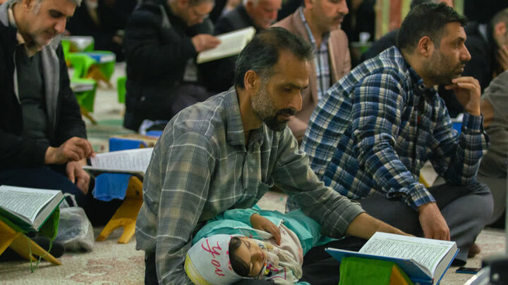 تصاویر/ جزء خوانی قرآن کریم به روش حفظ خوانی در نجف ایران