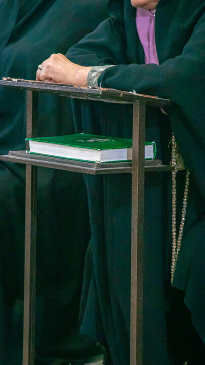 تصاویر/ جزء خوانی قرآن کریم به روش حفظ خوانی در نجف ایران