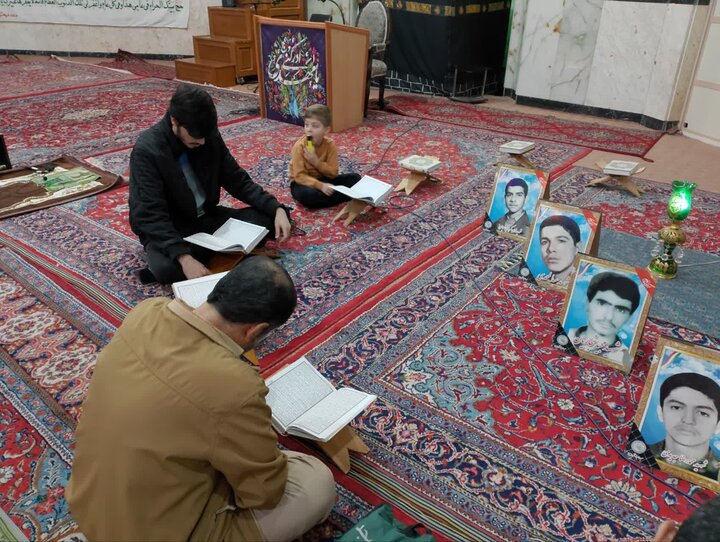 تصاویر/ محفل انس با قرآن به یاد شهدا در مسجد امام محمد تقی(ع)