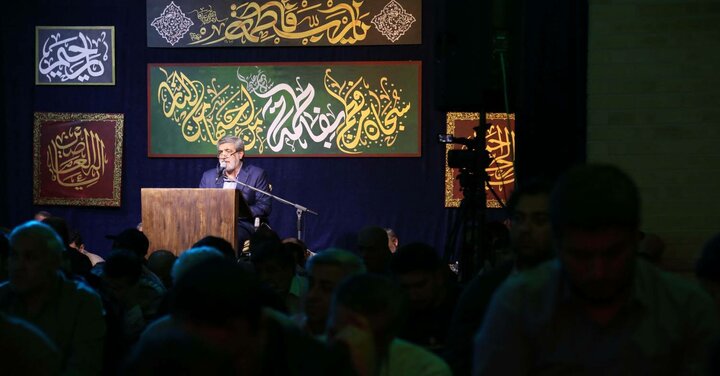 تصاویر/ مراسم مناجات خوانی در حسینیه آیت الله حقشناس(ره)