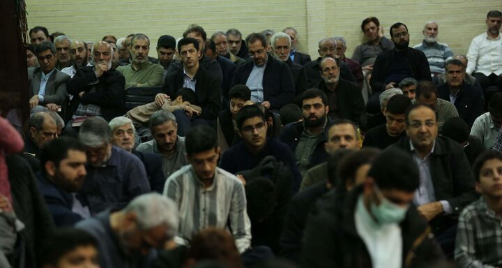 تصاویر/ مراسم مناجات خوانی در حسینیه آیت الله حقشناس(ره)