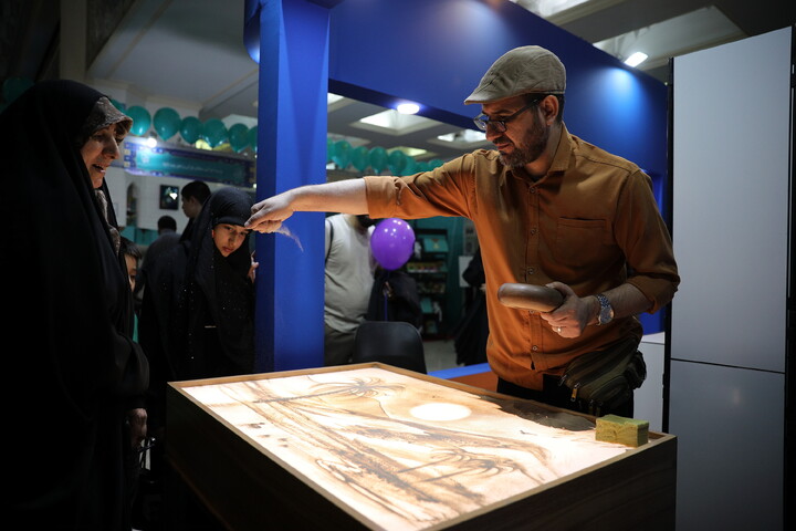 تصاویر/حال و هوای دومین روز سی و سومین نمایشگاه بین المللی قرآن کریم