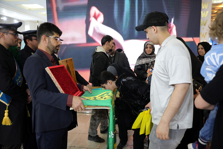 تصاویر/حال و هوای دومین روز سی و سومین نمایشگاه بین المللی قرآن کریم