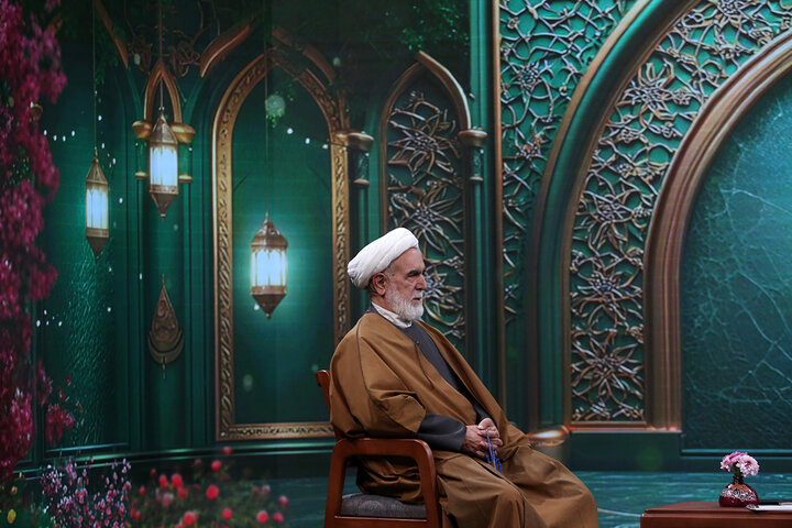 « یاد خدا» از حرم بانوی کرامت همراه لحظات معنوی افطار می‌شود