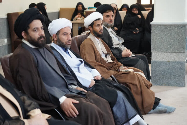 تصاویر/ نشست مبلغان با نماینده ولی فقیه در بوشهر