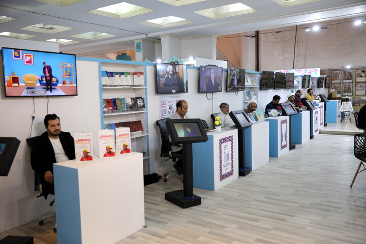 تصاویر/حال و هوای سومین روز سی و سومین نمایشگاه بین المللی قرآن کریم