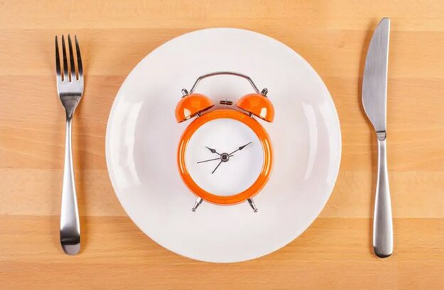 شبهات رمضان | تفاوت بنیادین روزه اسلامی و ریاضت‌های غیر دینی