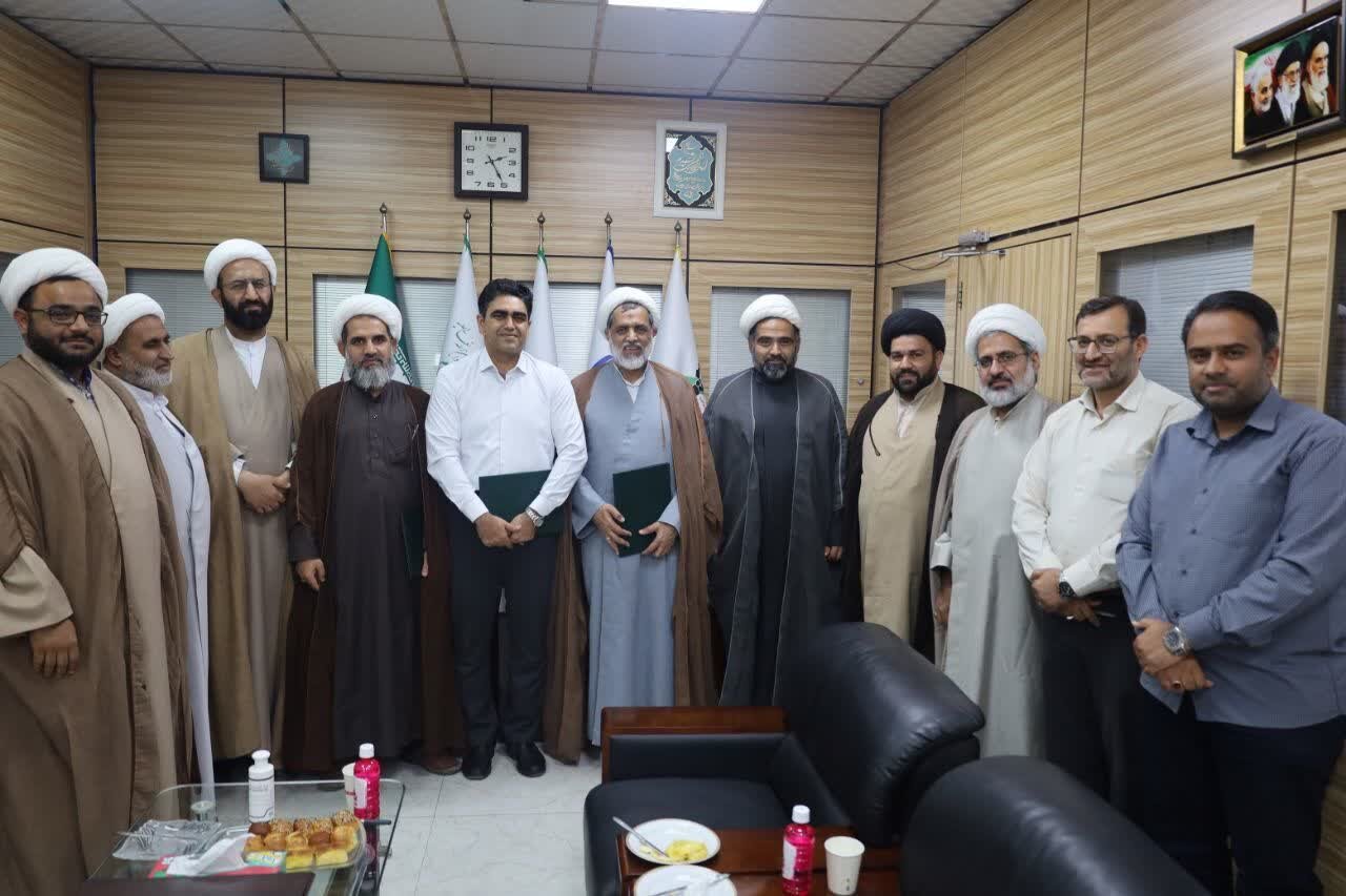 ۸ تفاهم نامه بین مدیریت حوزه علمیه استان با نهاد استان هرمزگان منعقد شد