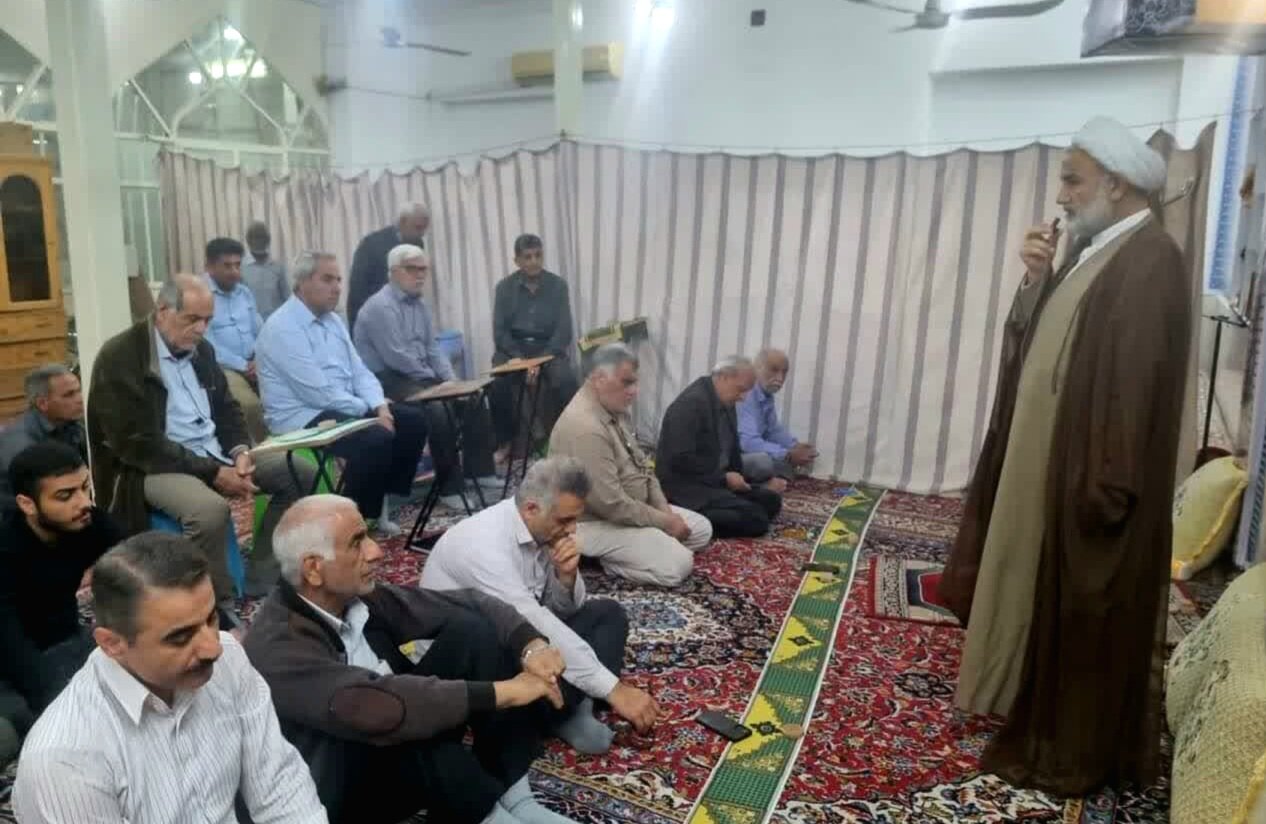 ماه مبارک رمضان فرصت طلایی برای جهاد تبیین است