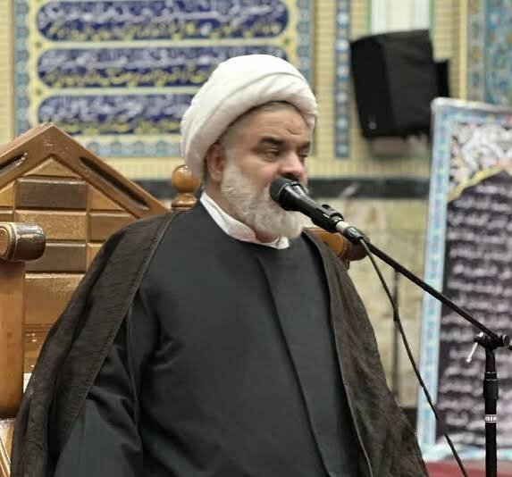 محبت به امام زمان(عج) باید در قلب منتظران زنده باشد