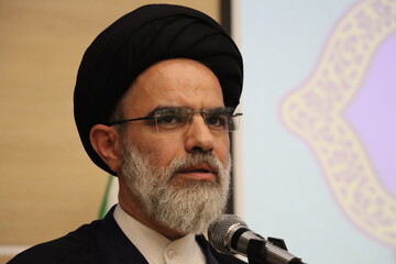 زندگی با آیه‌ها؛ تلاش برای تبدیل قرآن از کتابت تا رفتار