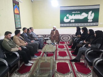 تصاویر/ دیدار مسئول منابع طبیعی با امام جمعه چرداول