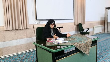 نشست فرهنگی «روزه در سیره بزرگان» در مدرسه علمیه حضرت زینب(س) کرمان برگزار شد
