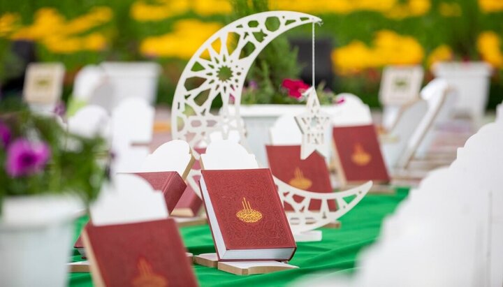 مراسم جزءخوانی قرآن کریم در حرم امام حسین (علیه السلام)