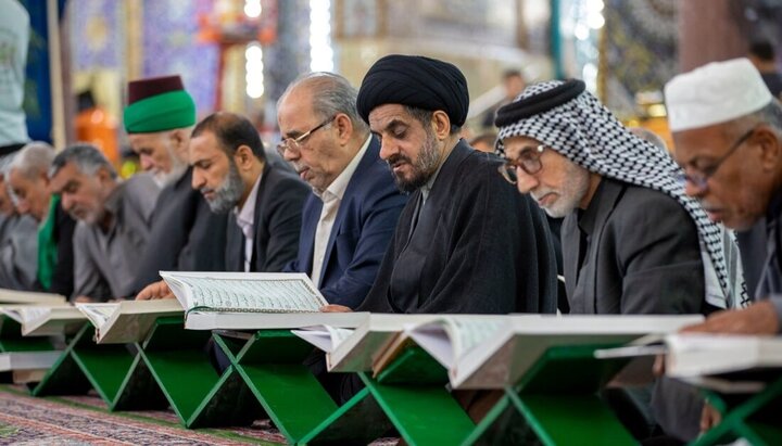 مراسم جزءخوانی قرآن کریم در حرم امام حسین (علیه السلام)