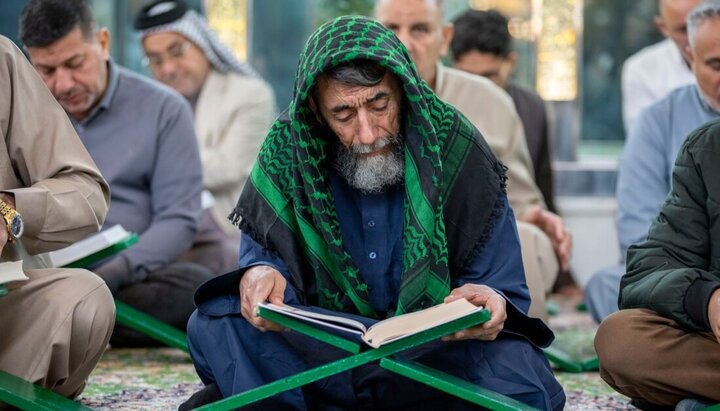 مراسم جزءخوانی قرآن کریم در حرم امام حسین (علیه السلام)