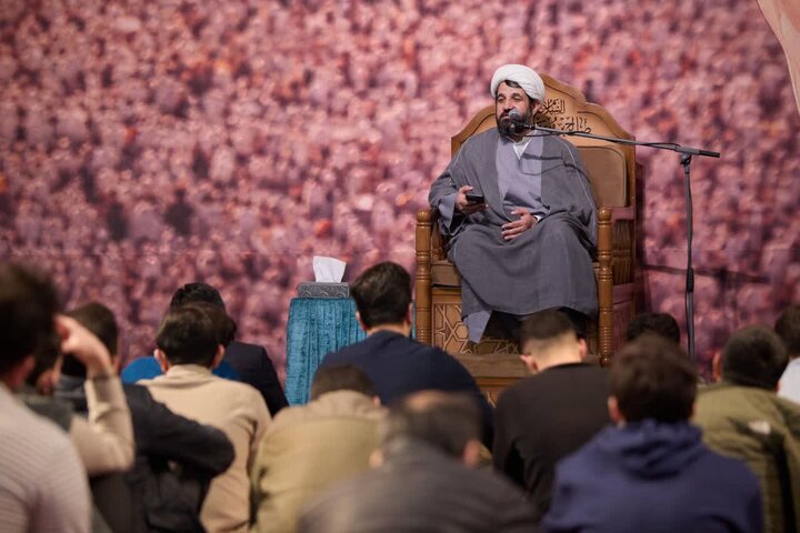 تصاویر/ مراسم روضه‌خوانی و مناجات‌خوانی در امامزاده صالح(ع)