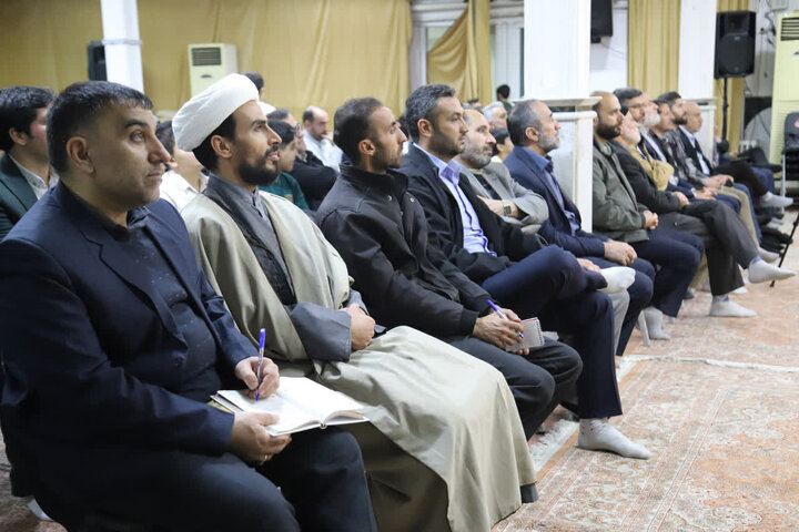 تصاویر/ سلسله نشست های تفسیر قرآن کریم در میاندوآب