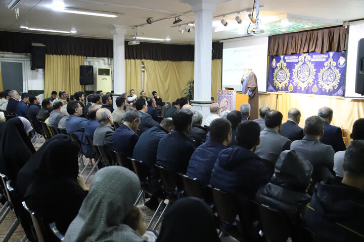 تصاویر/ سلسله نشست های تفسیر قرآن کریم در میاندوآب